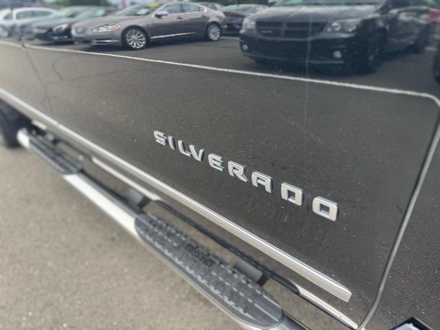 Used 2015 Chevrolet Silverado 1500 LTZ AWD/4WD image 11