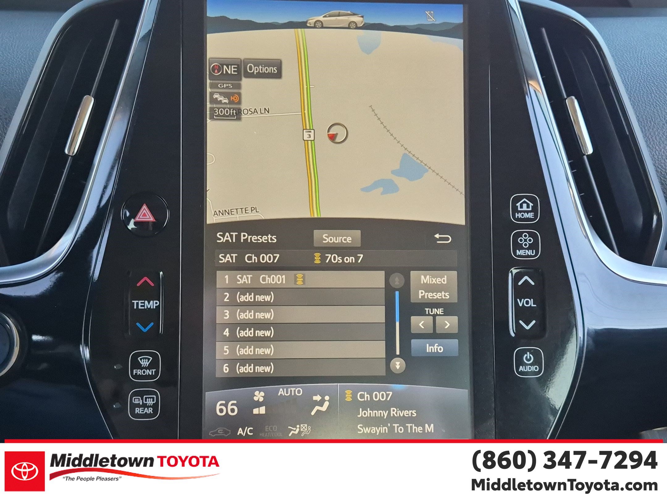 Used 2018 Toyota Prius Prime Advanced FWD image 22