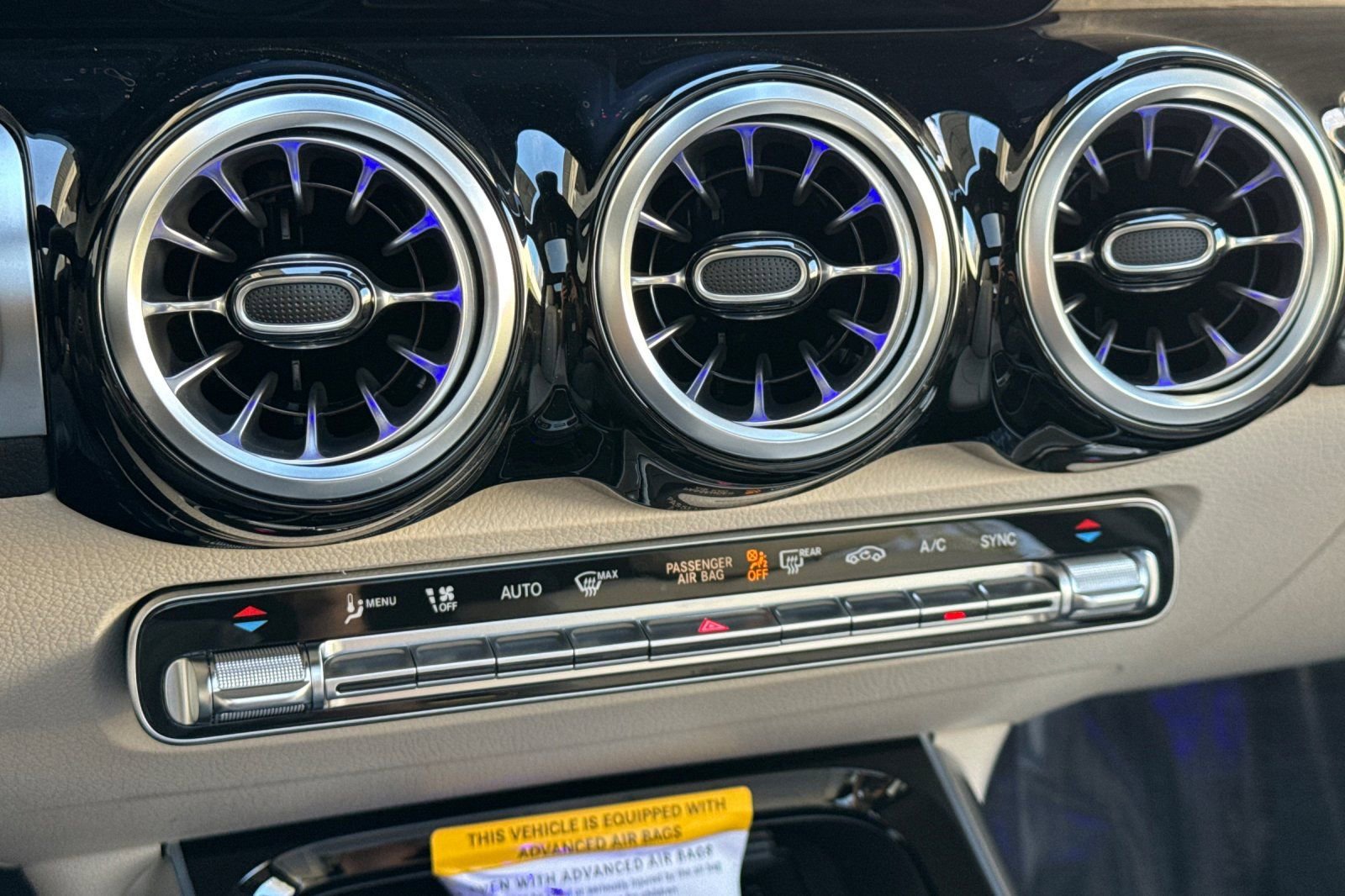 New 2026 Mercedes-Benz GLB 250 image 19