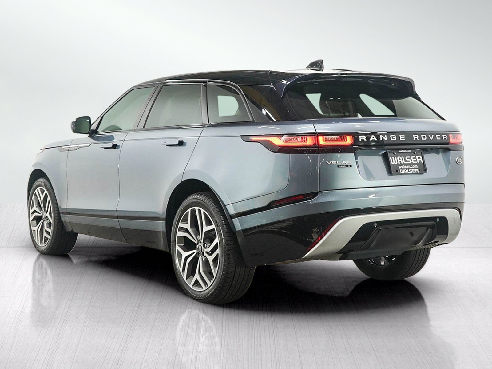 Used 2020 Land Rover Range Rover Velar S AWD/4WD image 3