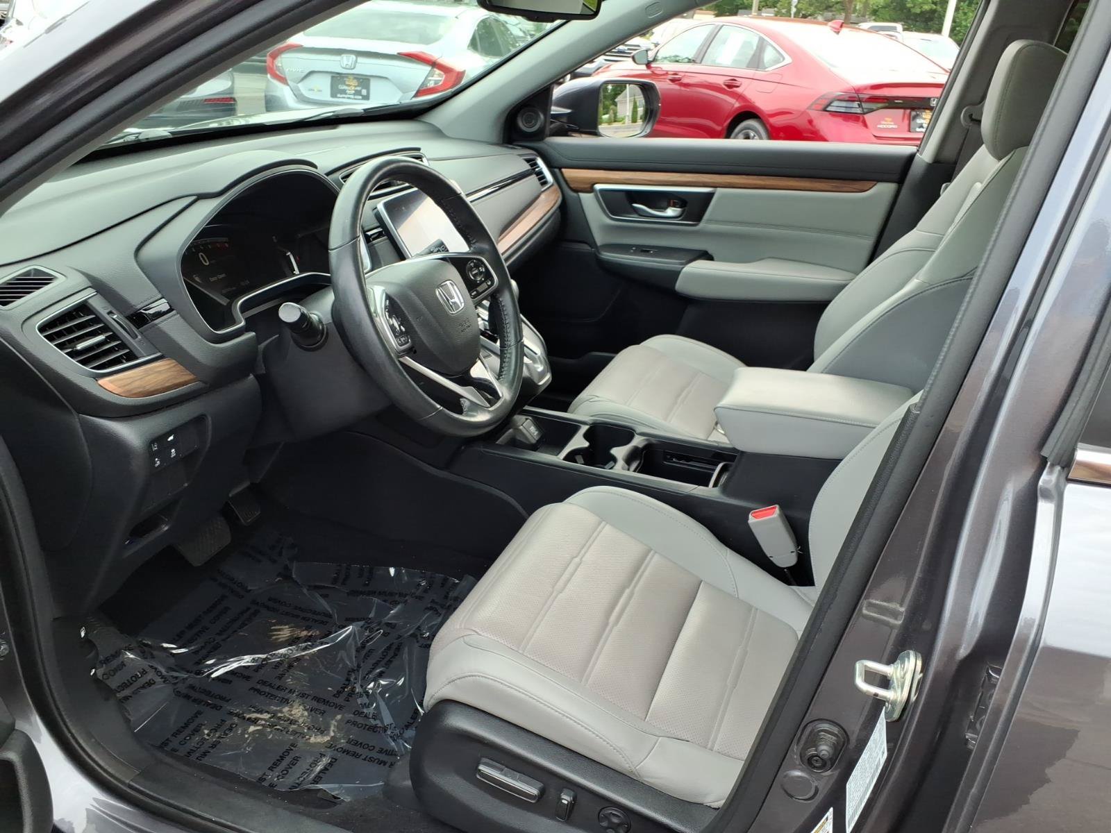 Used 2019 Honda CR-V Touring image 4