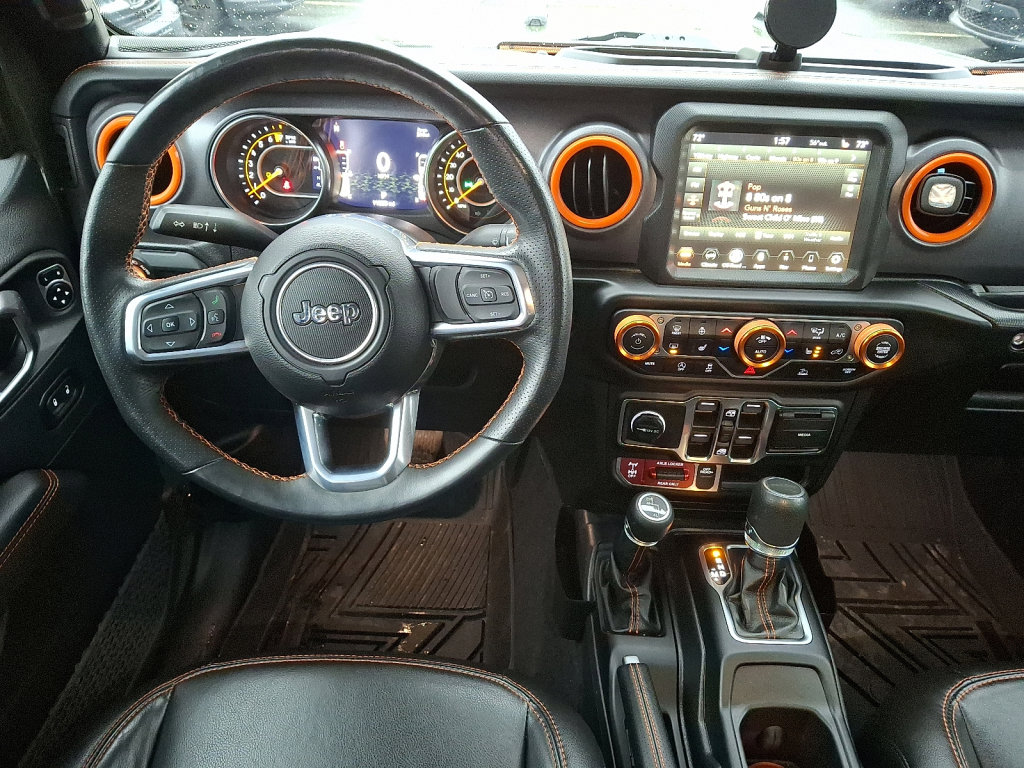 Used 2023 Jeep Gladiator Mojave w/ Cold Weather Group image 17