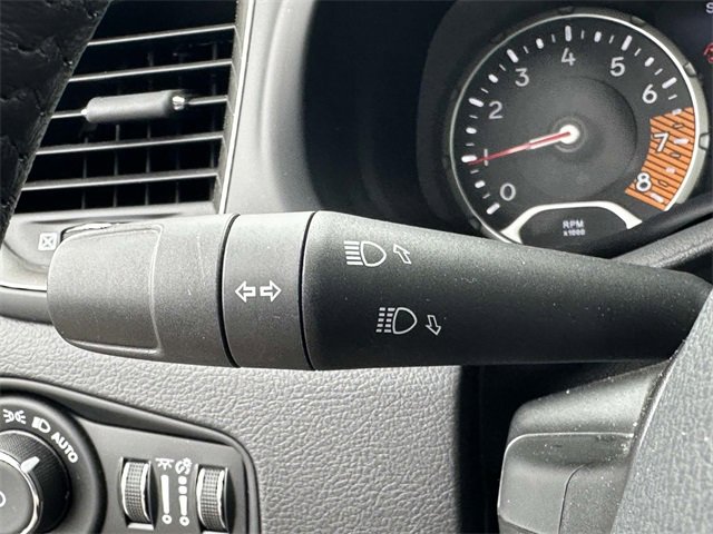 Used 2023 Jeep Renegade Limited w/ Sun/Sound Group image 28