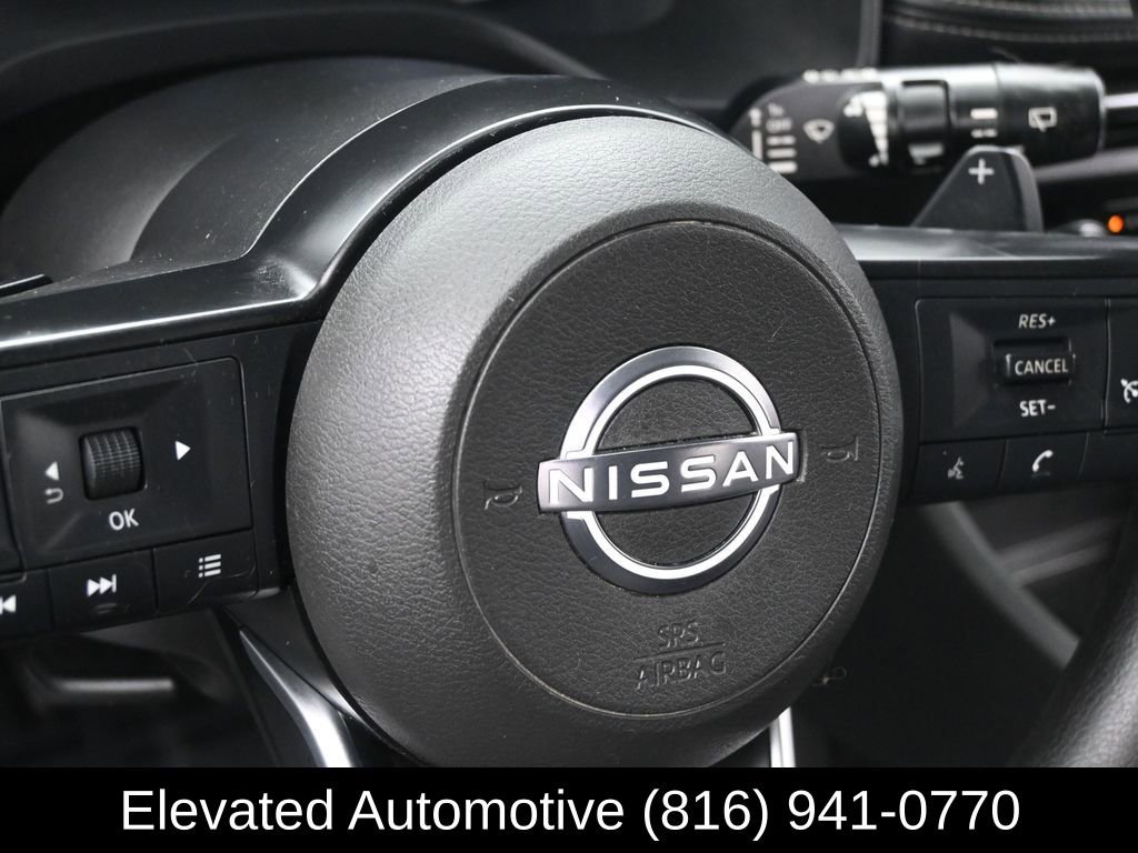 Used 2022 Nissan Rogue S image 12