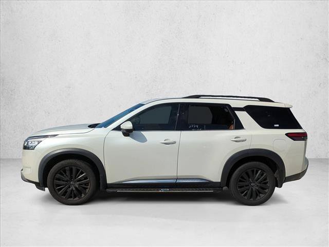 Used 2022 Nissan Pathfinder Platinum w/ Cargo Package FWD image 8