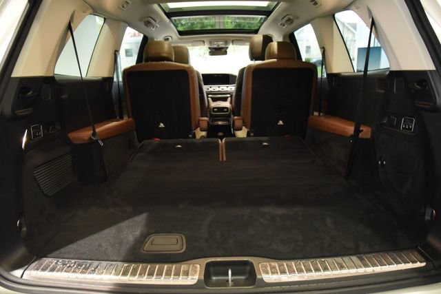 Used 2024 Mercedes-Benz GLS 450 4MATIC image 27
