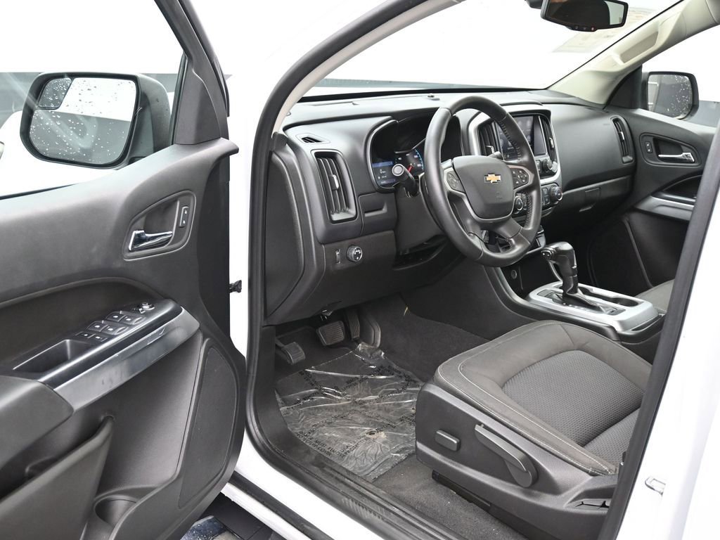 Used 2020 Chevrolet Colorado LT RWD image 11