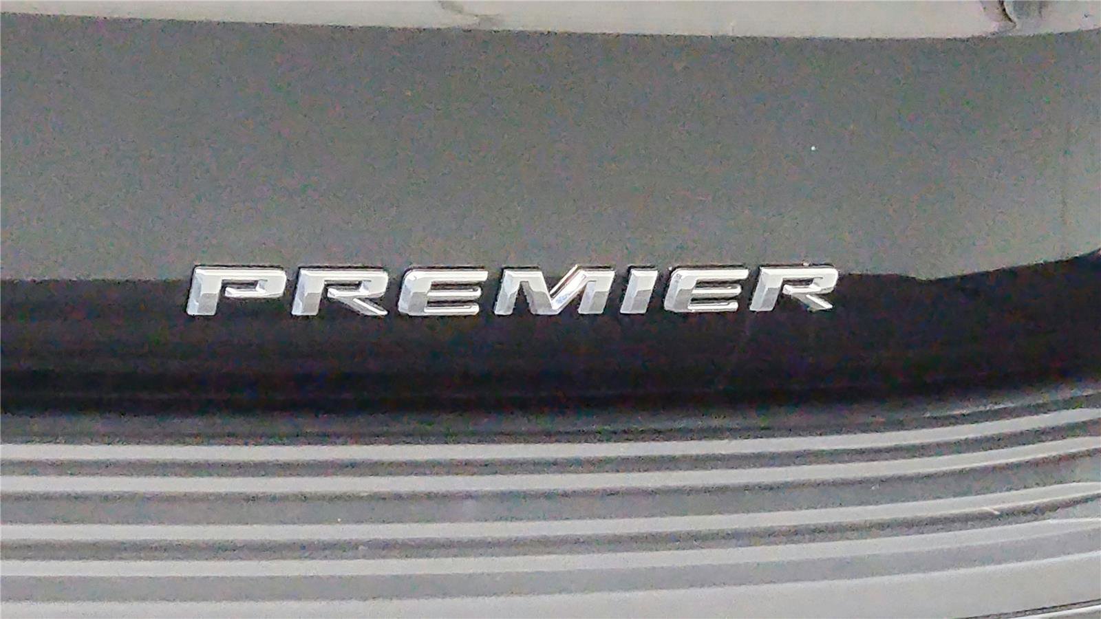 Used 2024 Chevrolet Tahoe Premier AWD/4WD image 34