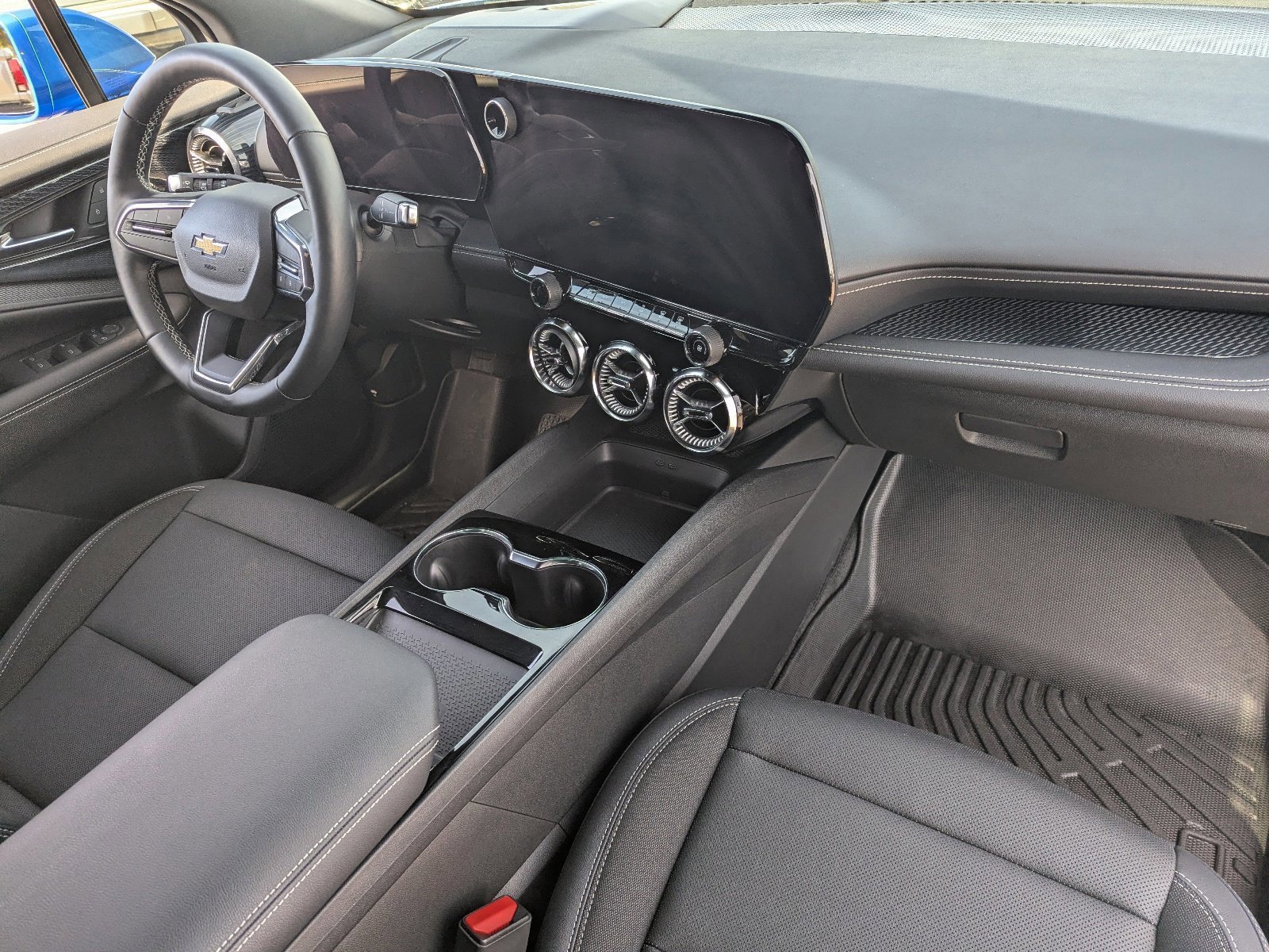 Used 2025 Chevrolet Blazer EV LT image 13