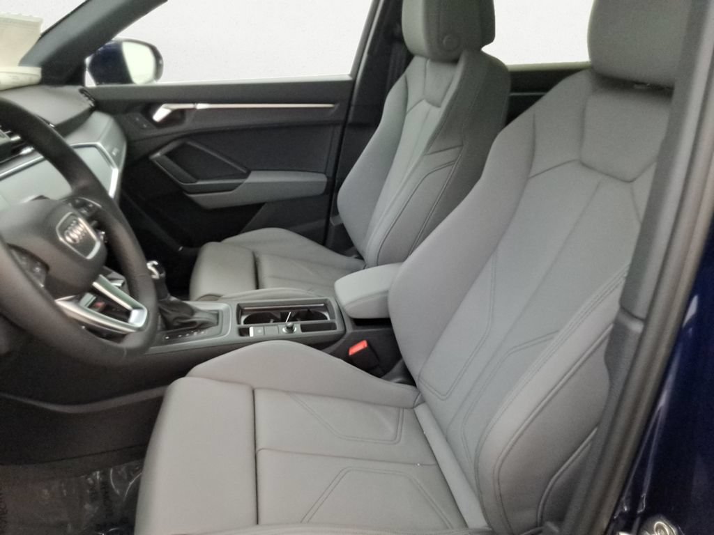 Used 2025 Audi Q3 2.0T Premium w/ Convenience Package AWD/4WD image 12