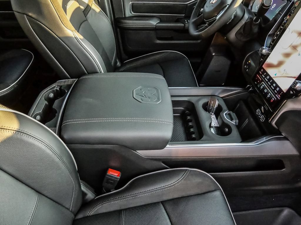 New 2026 RAM 2500 Laramie AWD/4WD image 23
