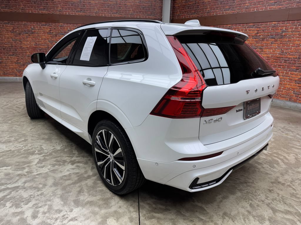 Used 2025 Volvo XC60 B5 Plus AWD/4WD video 2