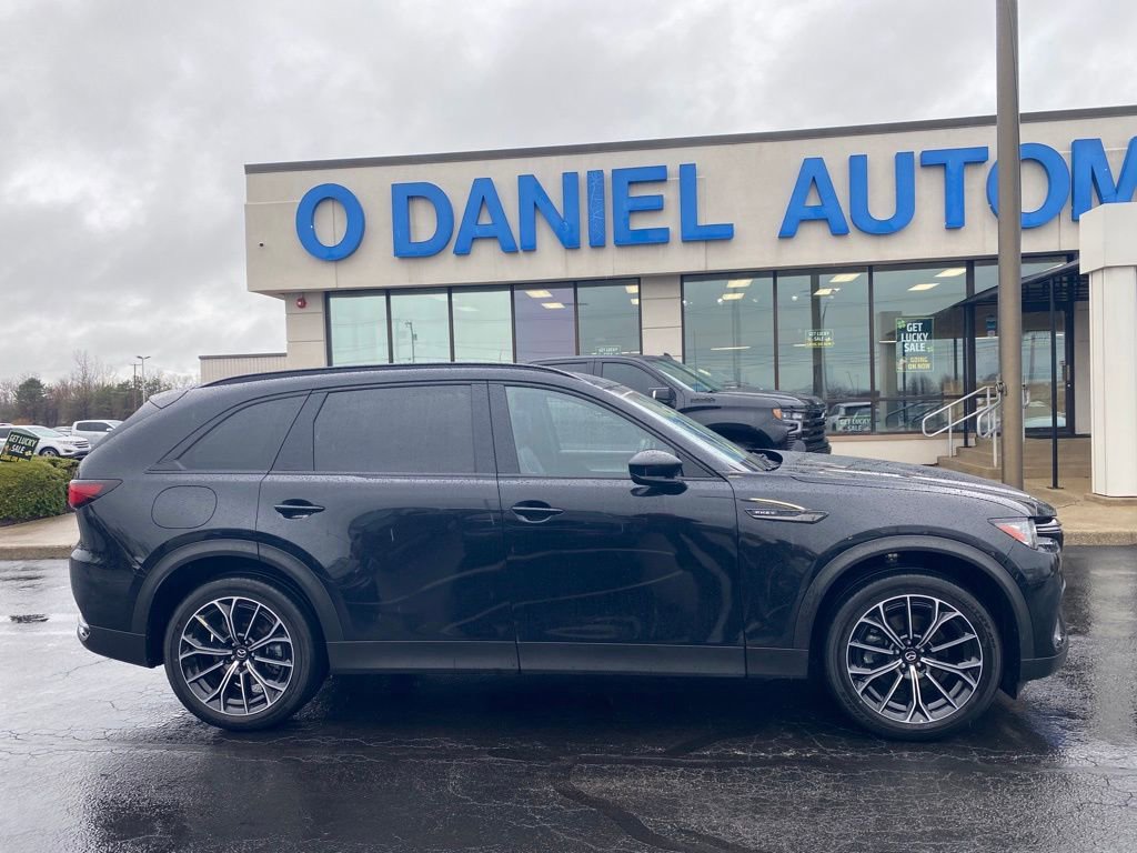 Certified 2025 MAZDA CX-70 Plug-In Hybrid w/ Premium Plus image 2