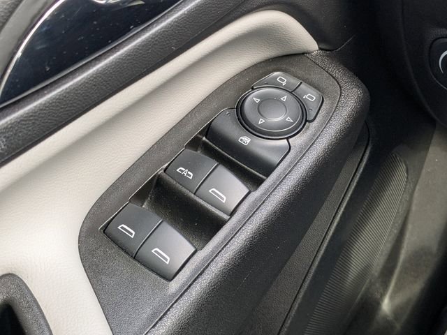 Used 2024 Chevrolet Equinox LS w/ Driver Confidence II Package image 19