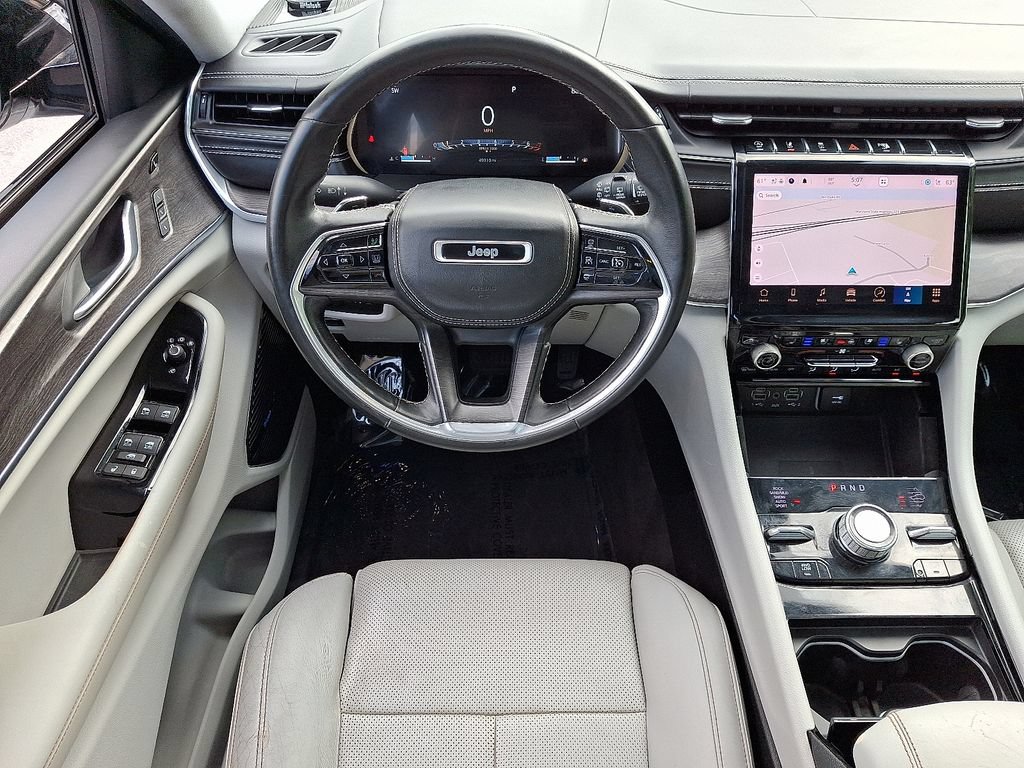 Used 2021 Jeep Grand Cherokee L Overland w/ Luxury Tech Group IV AWD/4WD image 13