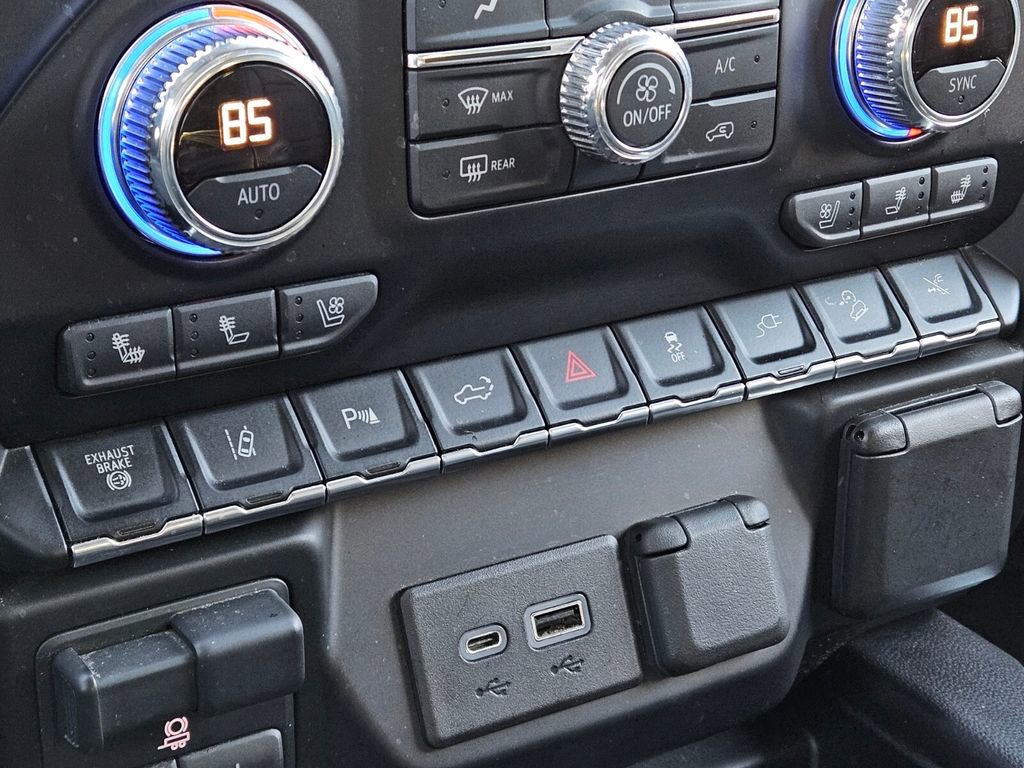 Used 2021 GMC Sierra 2500 Denali w/ Denali Ultimate Package image 21