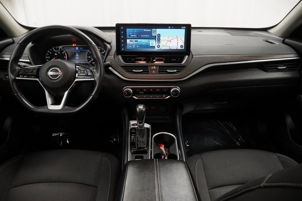Used 2023 Nissan Altima 2.5 SV w/ SV Premium Package image 26