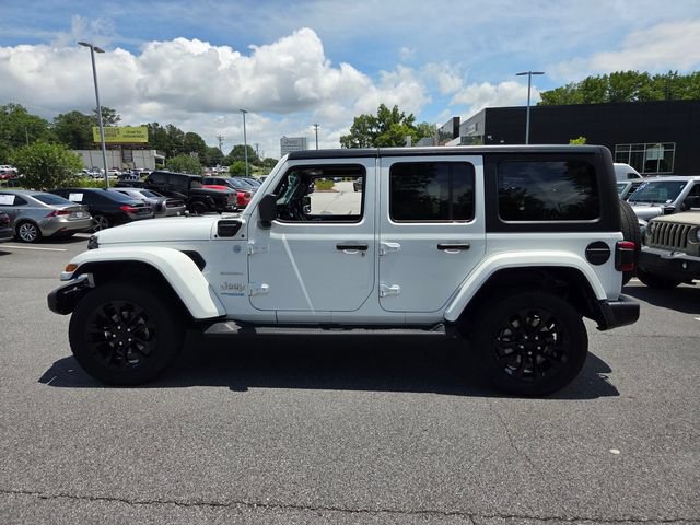 Used 2022 Jeep Wrangler Unlimited Sahara AWD/4WD image 4