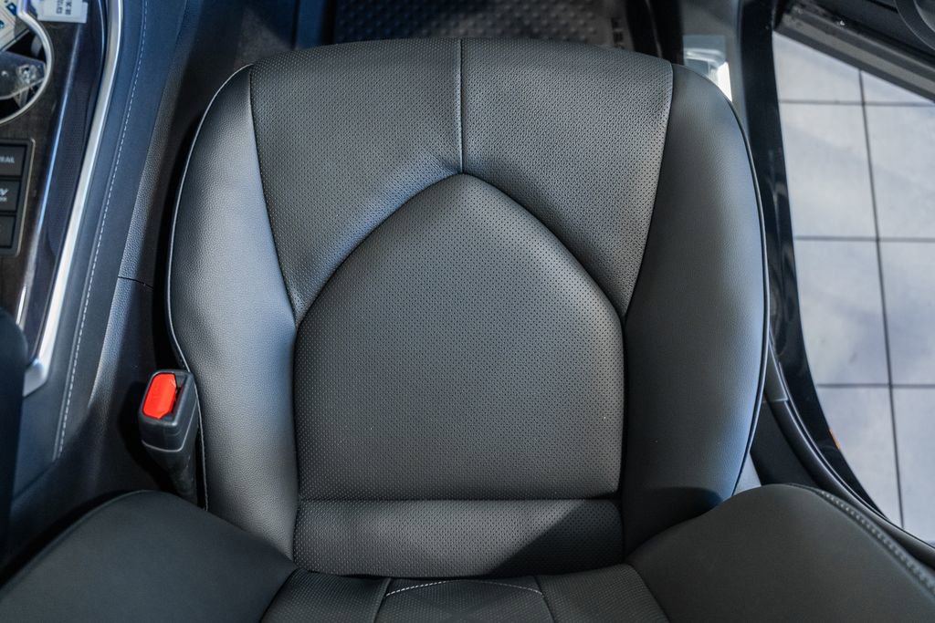 New 2026 Toyota Highlander Platinum image 34