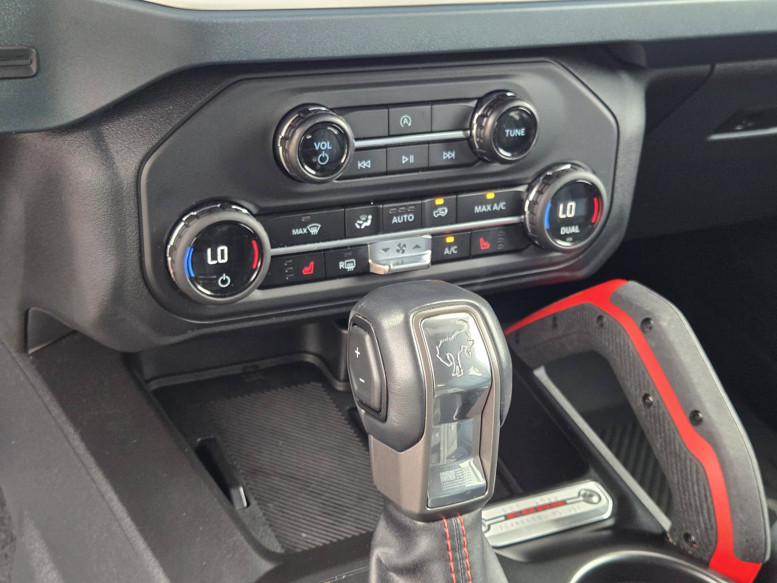 Used 2025 Ford Bronco Heritage Edition AWD/4WD image 31