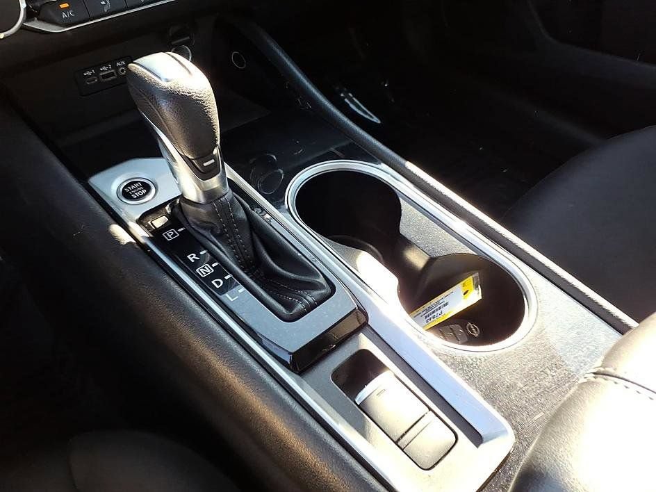 Used 2024 Nissan Altima 2.5 SV AWD/4WD image 25