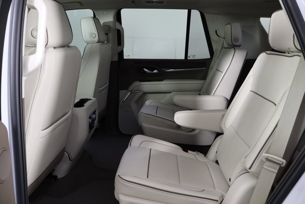Used 2024 GMC Yukon Denali AWD/4WD image 14