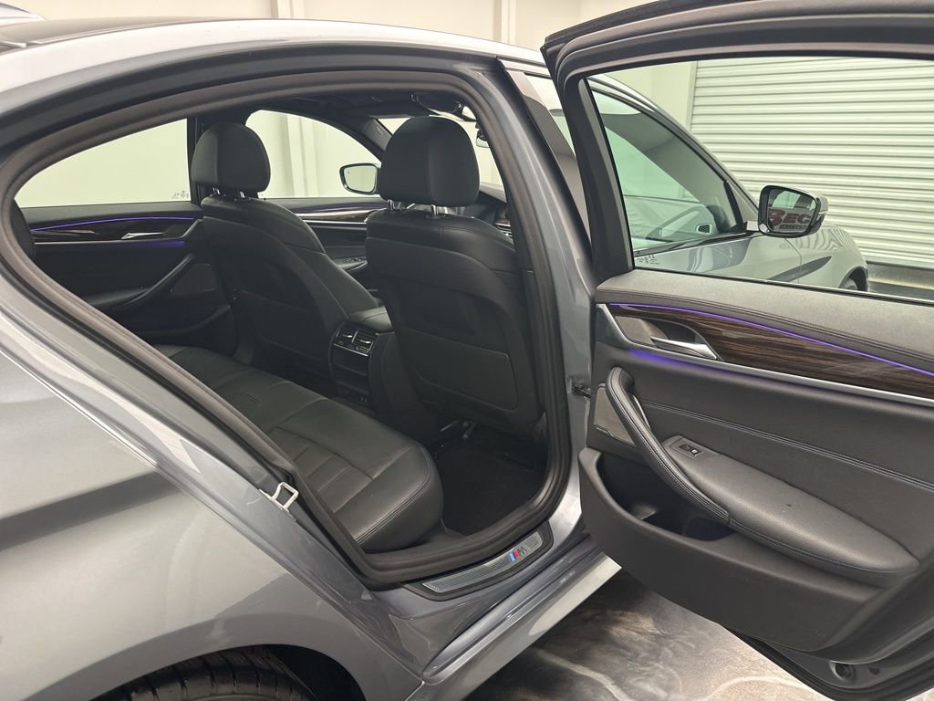 Used 2020 BMW 540i xDrive w/ M Sport Package image 6