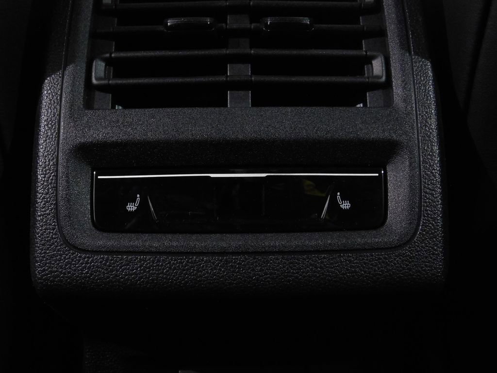 Used 2025 Volkswagen Golf R Black Edition image 77