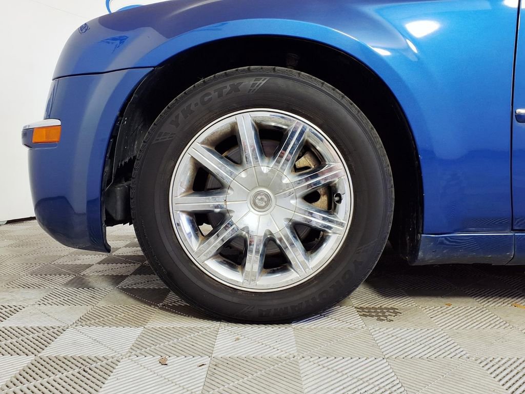 Used 2009 Chrysler 300 C image 7
