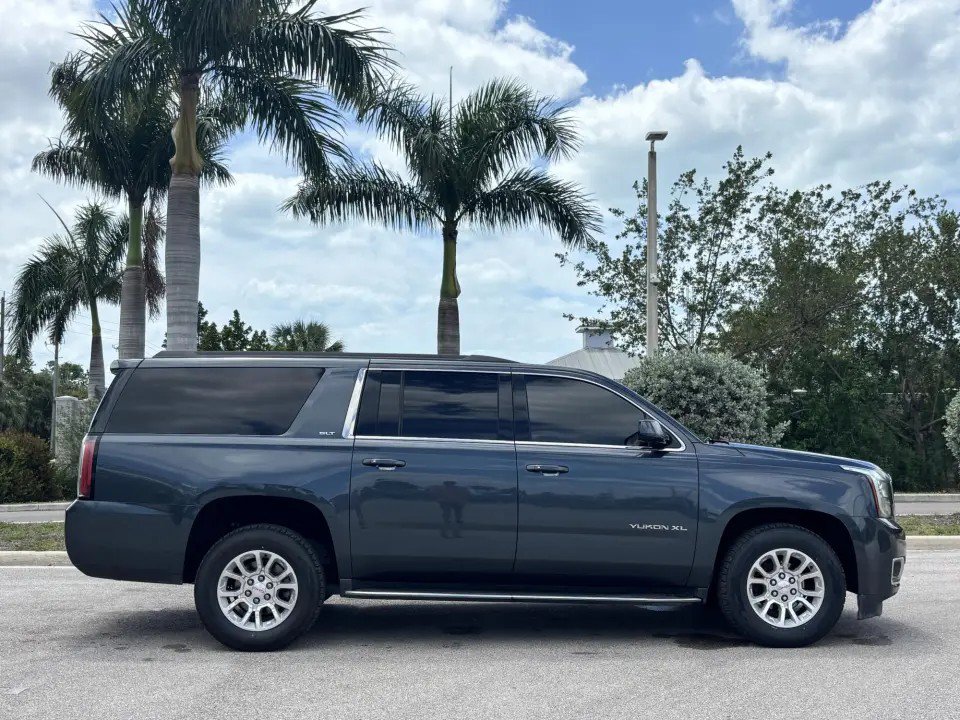 Used 2019 GMC Yukon XL SLT AWD/4WD image 5