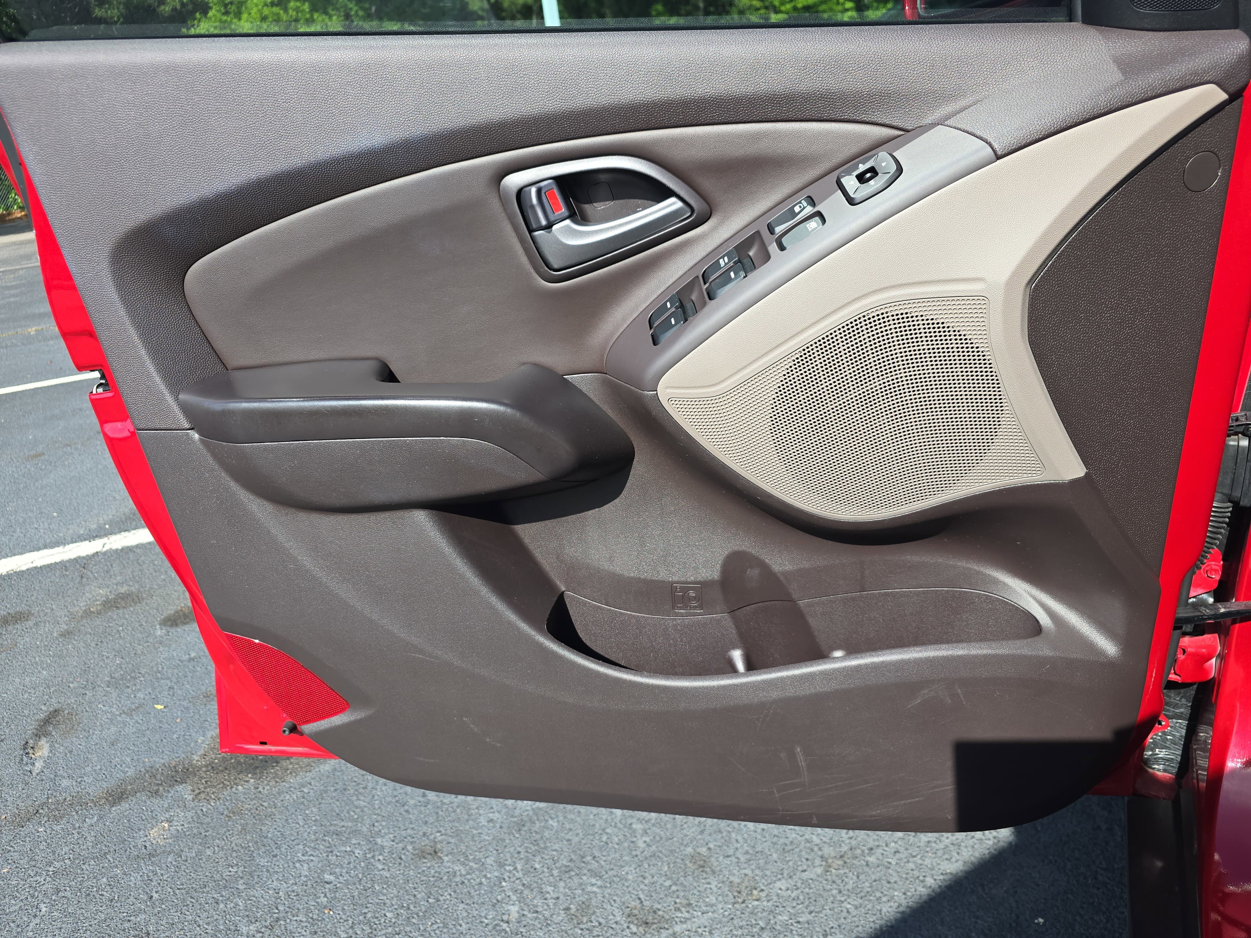 Used 2014 Hyundai Tucson Limited w/ Technology Package 02 FWD image 25