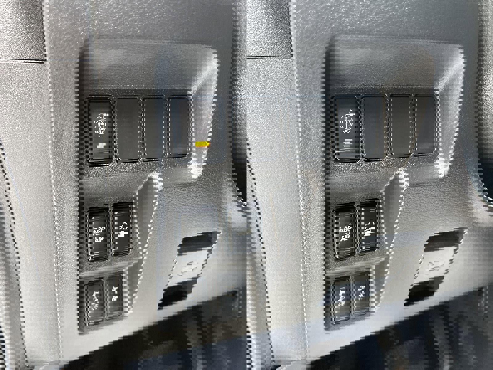 Used 2023 Nissan Frontier PRO-4X w/ Technology Package image 23