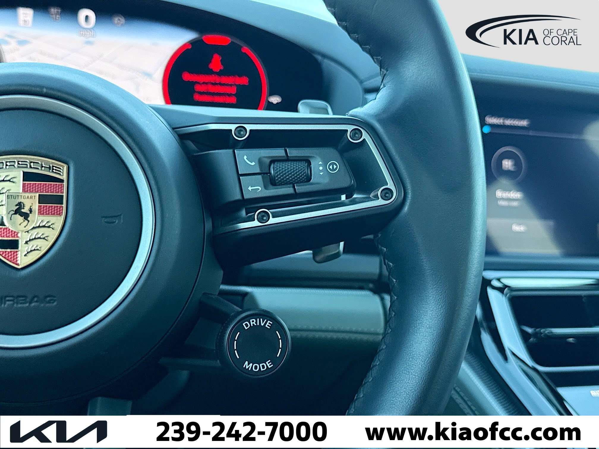 Used 2025 Porsche Panamera 4 image 39