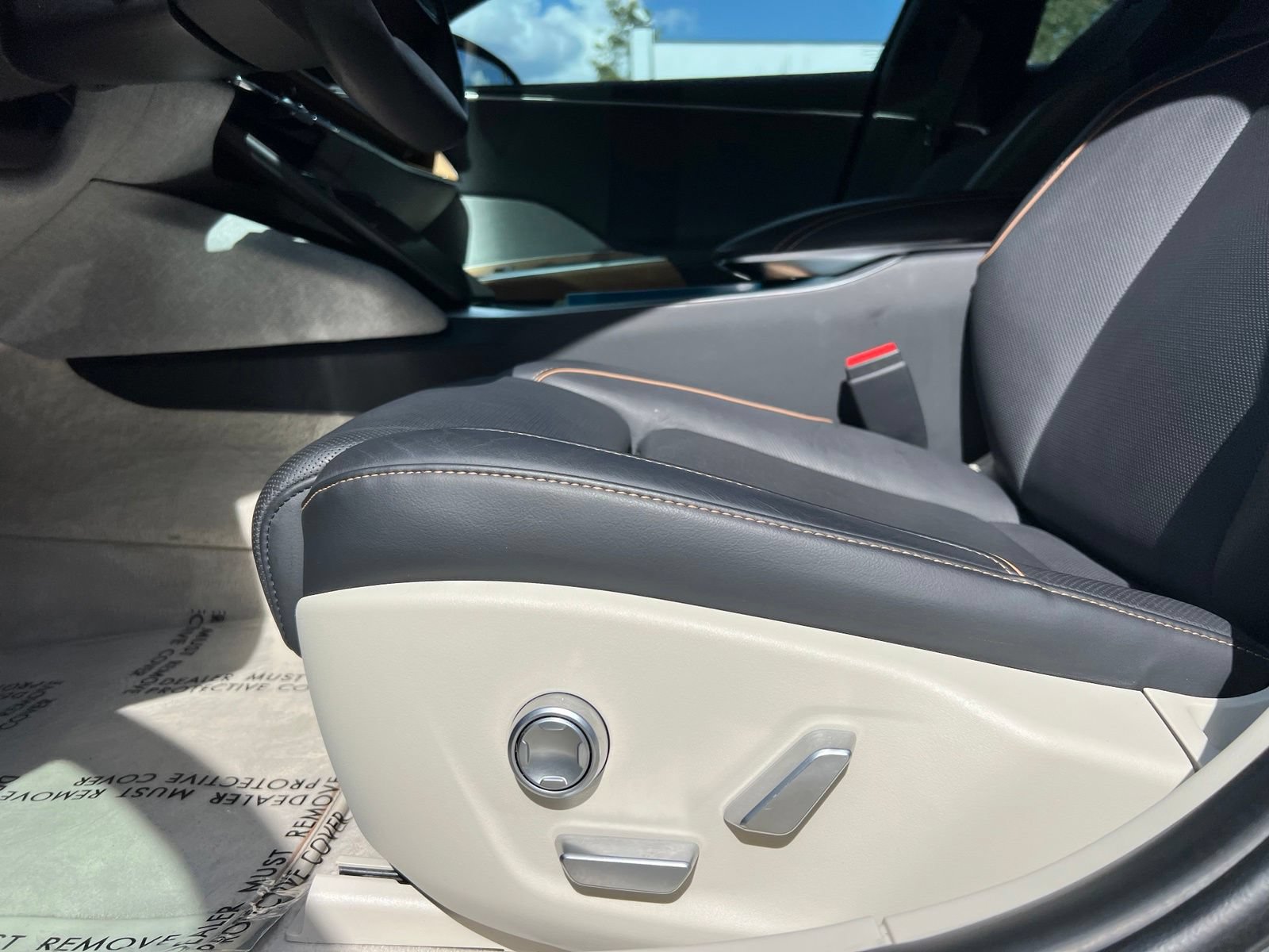 Used 2023 Lucid Air Touring AWD/4WD image 30