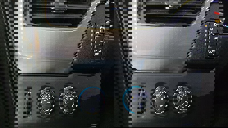 Used 2019 Chevrolet Tahoe 4WD w/ Enhanced Driver Alert Package image 18