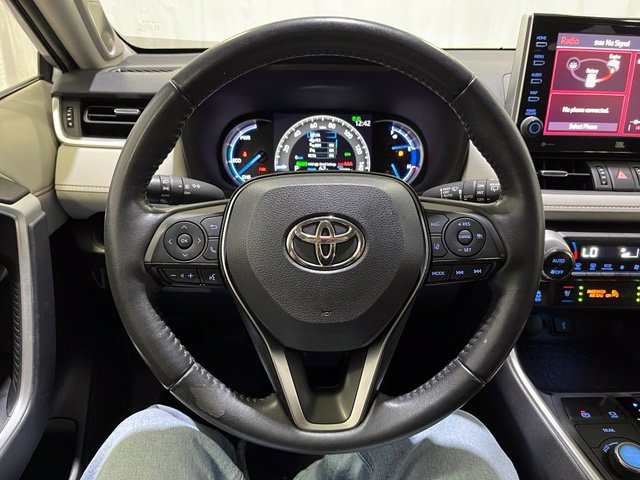 Certified 2022 Toyota RAV4 Limited w/ Limited Grade Weather Package AWD/4WD image 18