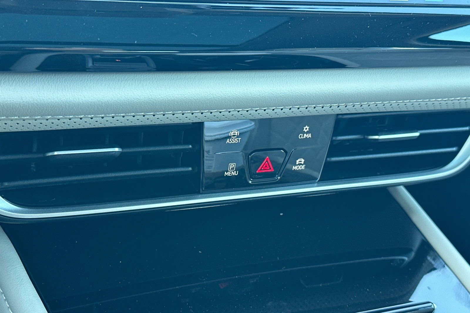 New 2026 Volkswagen Atlas SEL Premium R-Line image 20