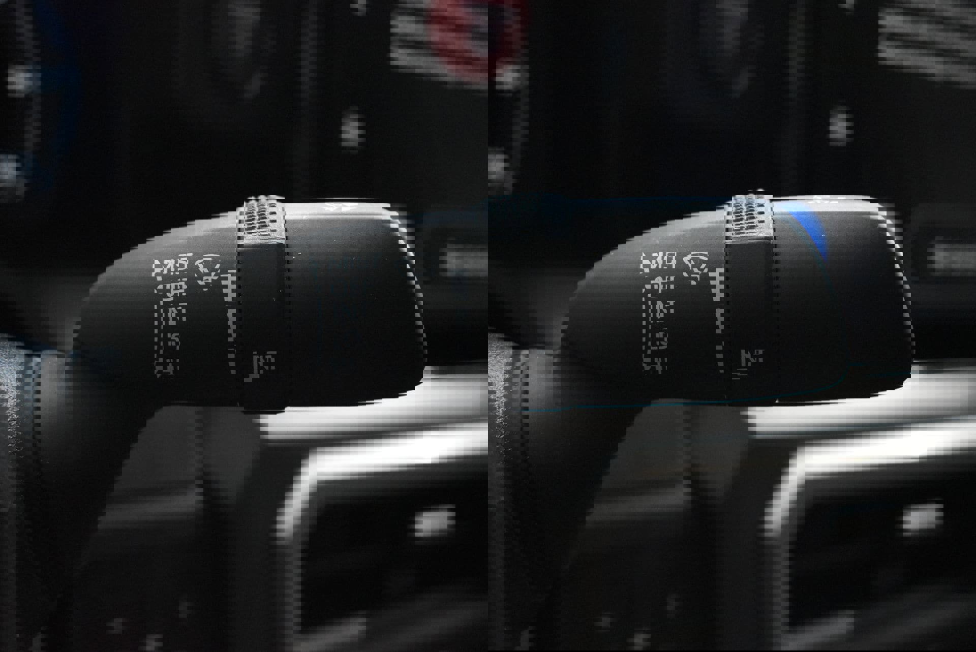 Used 2024 Toyota Tacoma TRD Sport w/ TRD Sport Premium Package AWD/4WD image 25