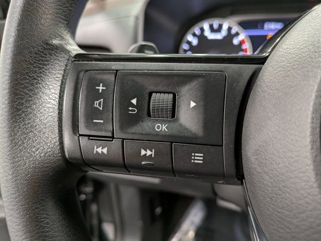 Used 2021 Nissan Rogue SV AWD/4WD image 18