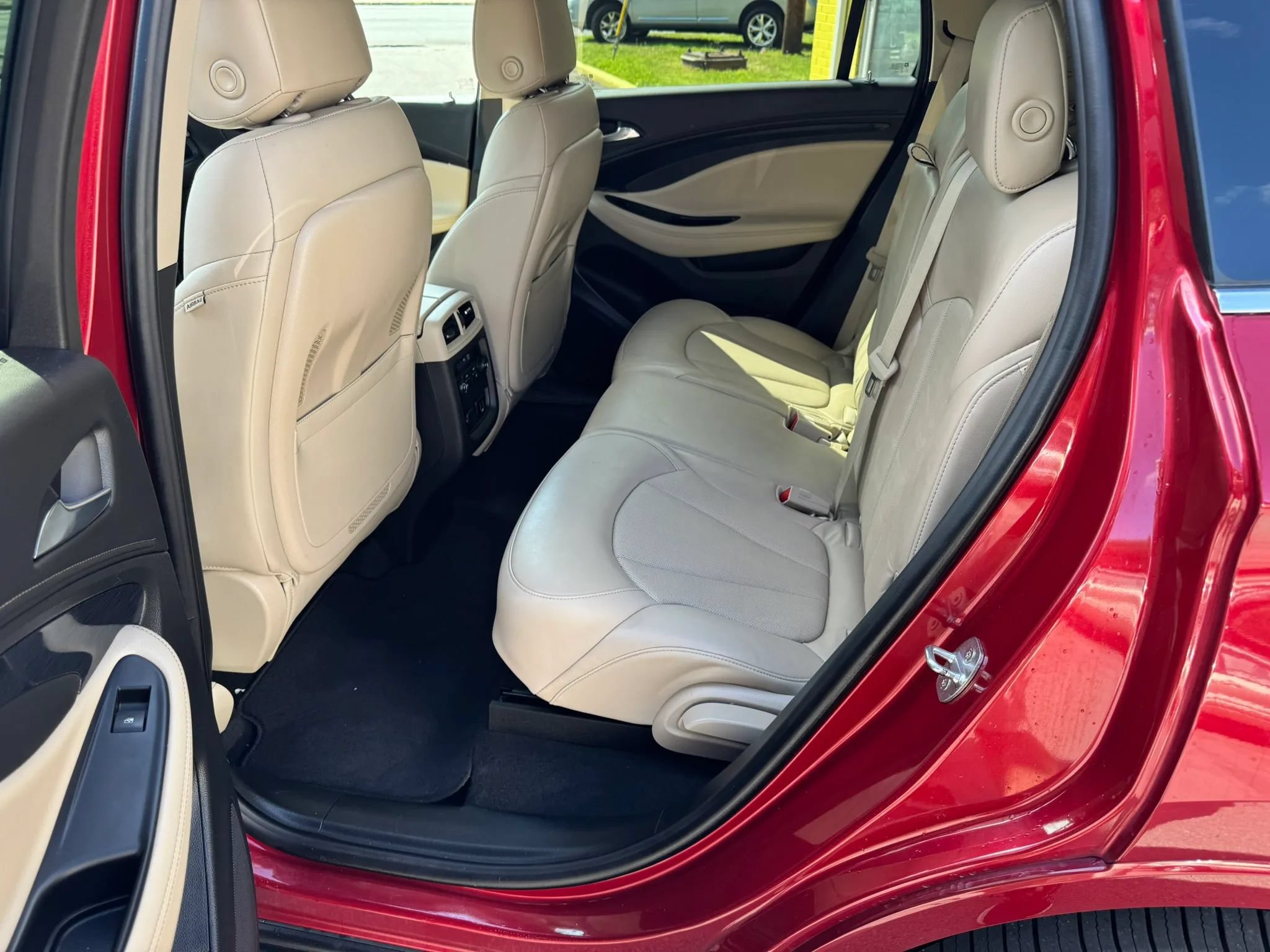 Used 2018 Buick Envision Premium w/ Driver Confidence Package AWD/4WD image 18