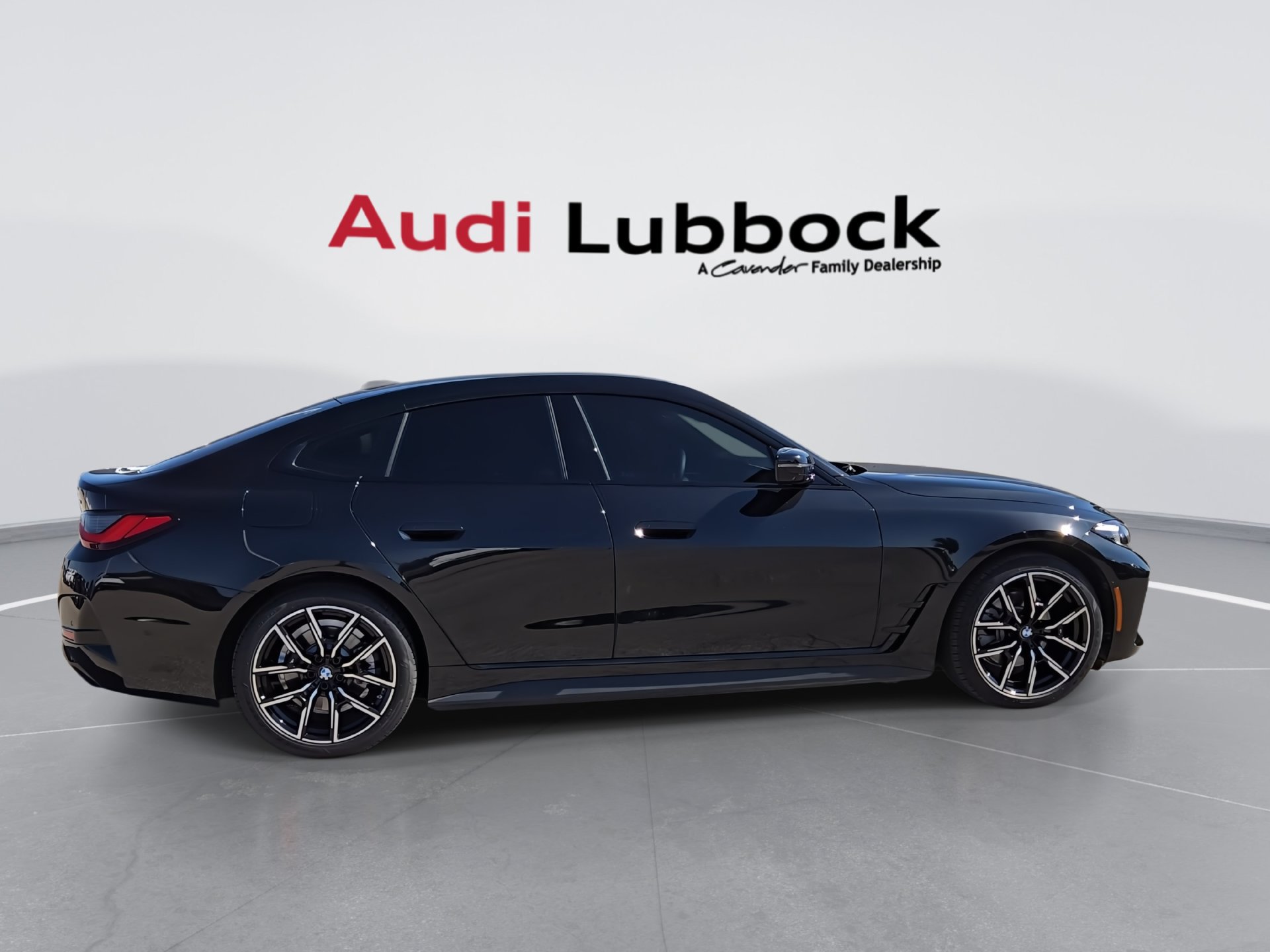 Used 2026 BMW i4 eDrive40 w/ M Sport Package RWD image 9