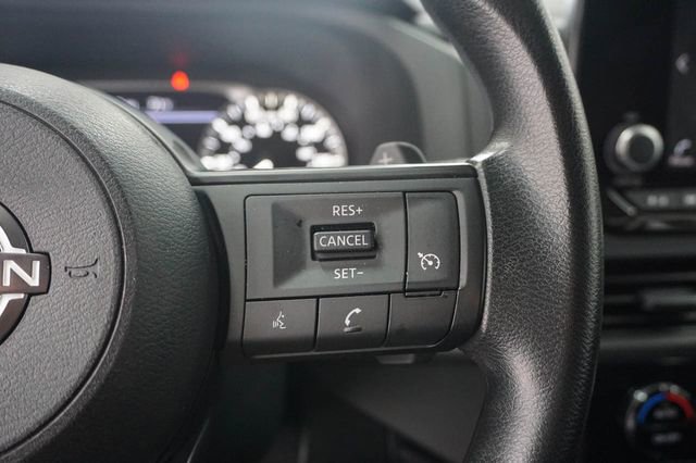 Used 2024 Nissan Pathfinder S image 21