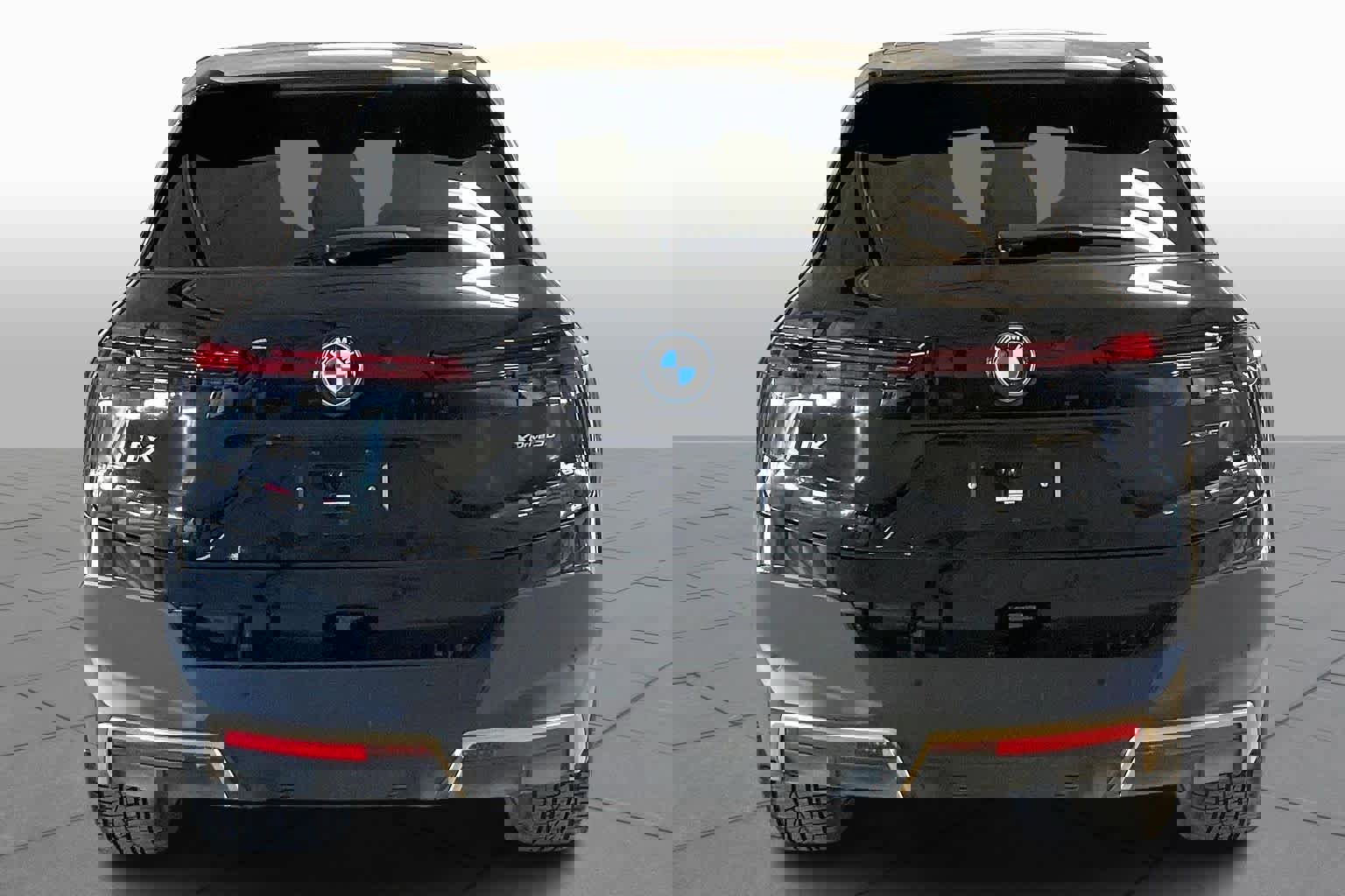 Certified 2023 BMW iX xDrive50 image 4