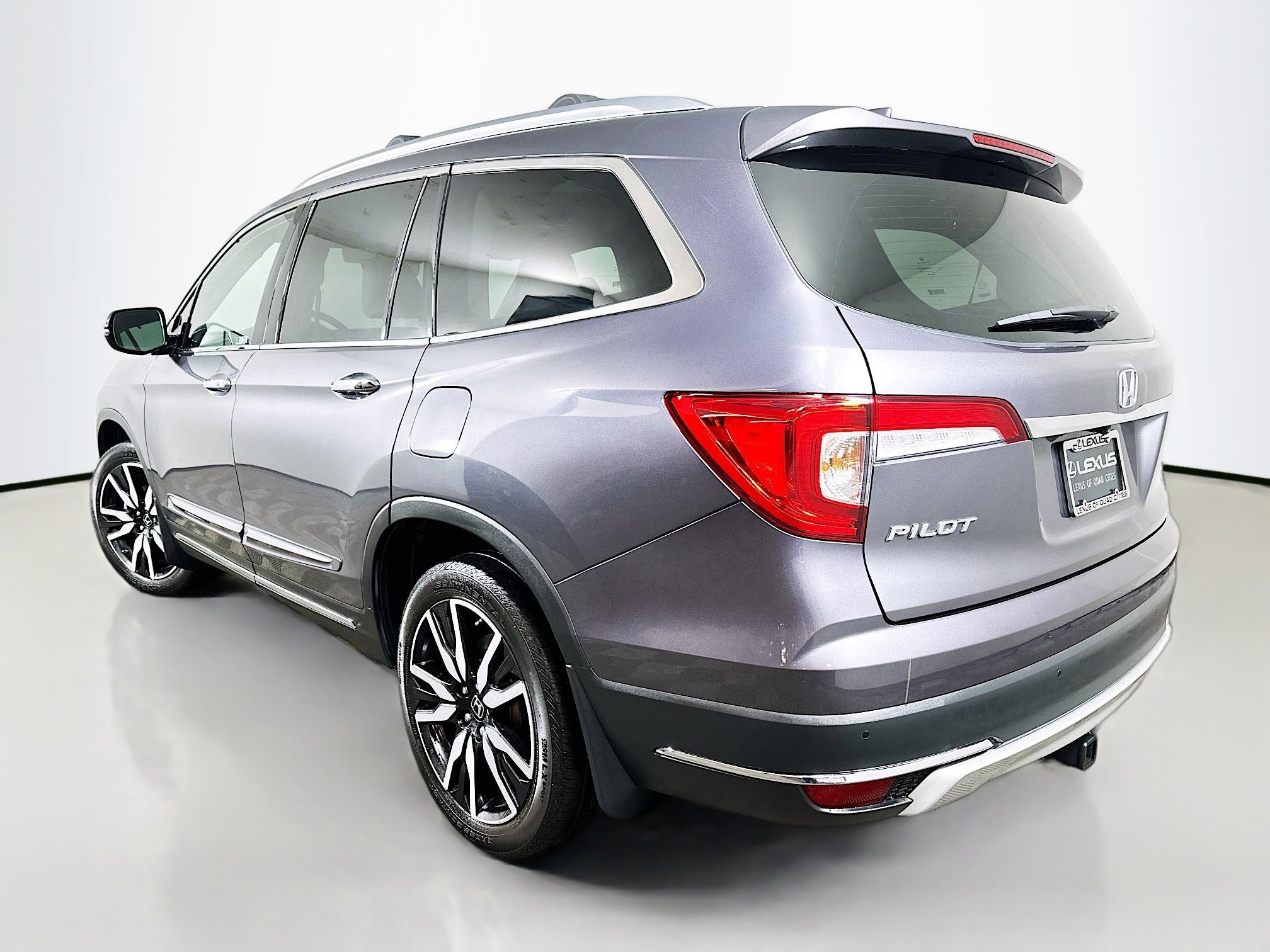 Used 2020 Honda Pilot Elite image 5