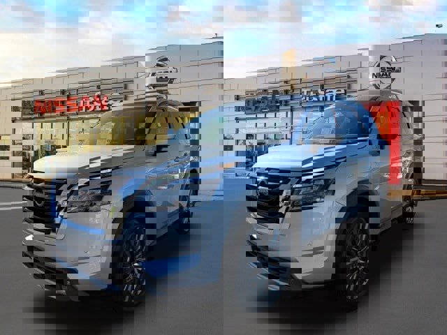 New 2025 Nissan Pathfinder SL w/ SL Premium Package image 2