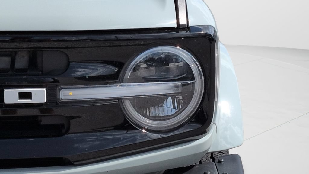 Used 2024 Ford Bronco Outer Banks AWD/4WD image 26