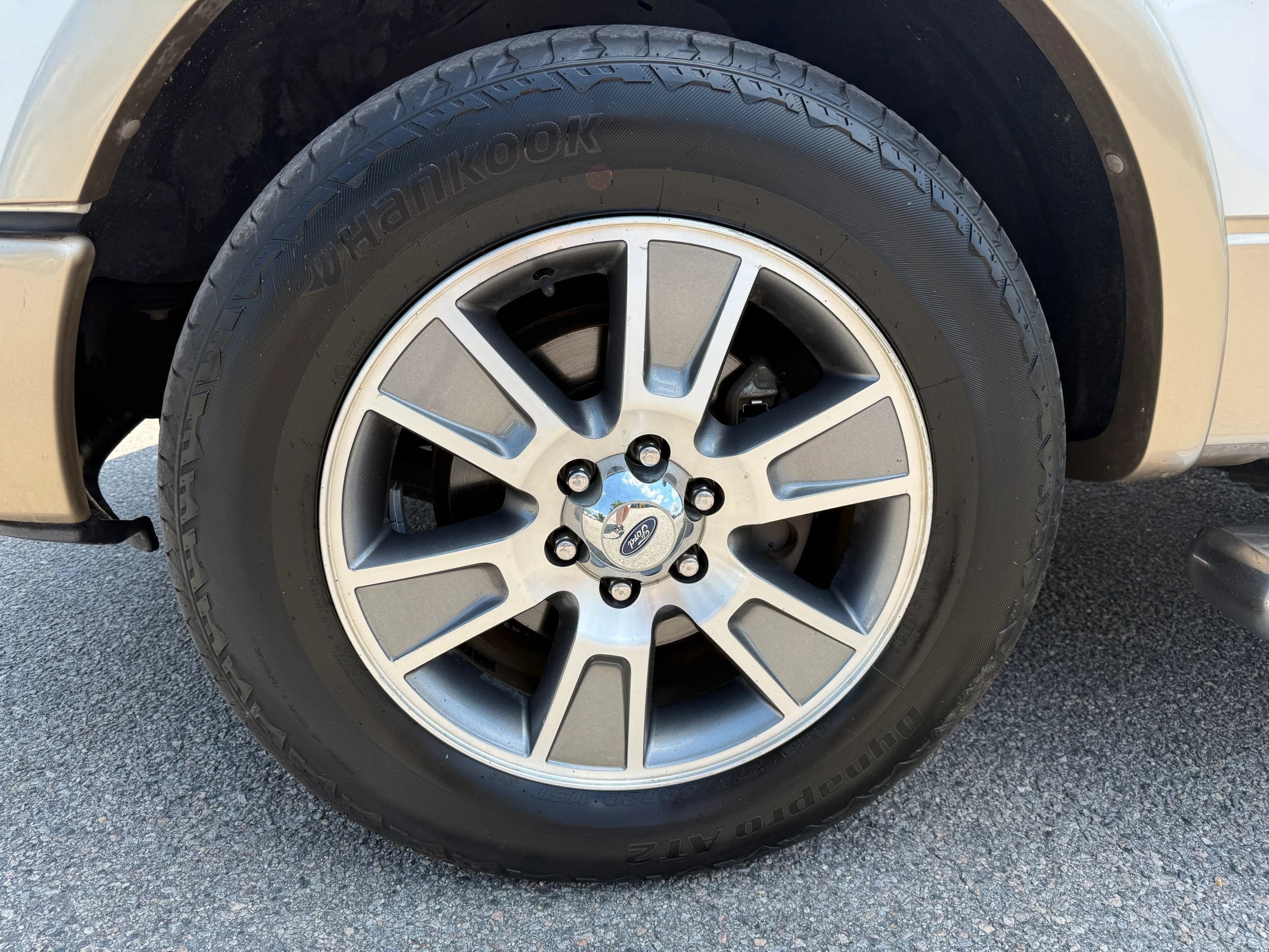 Used 2014 Ford F150 Lariat w/ Equipment Group 502A Luxury RWD image 13