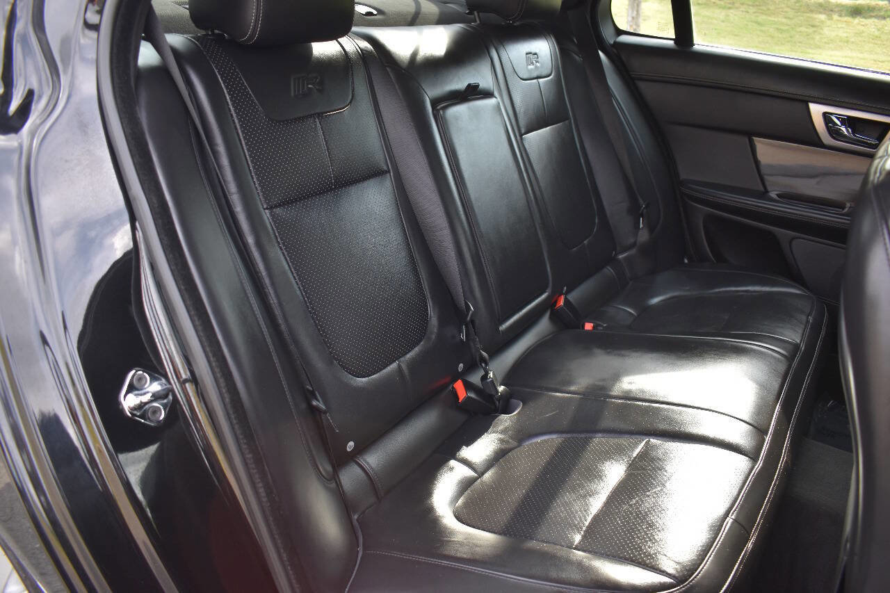 Used 2012 Jaguar XF R image 17