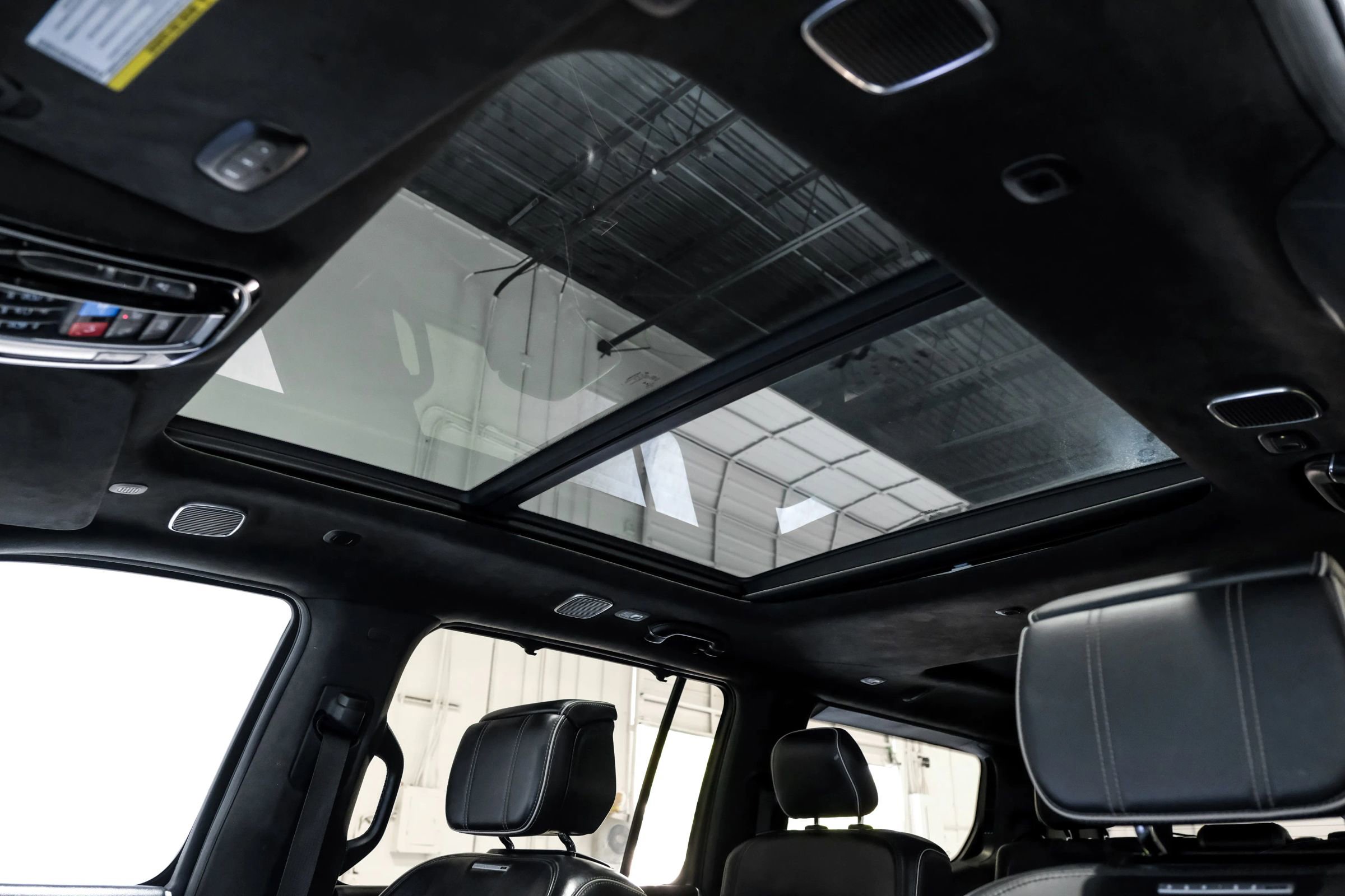 Used 2022 Jeep Grand Wagoneer Series II image 27