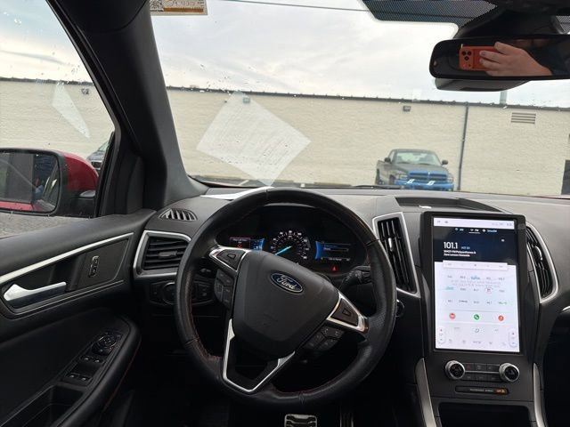 Used 2024 Ford Edge SEL AWD/4WD image 10